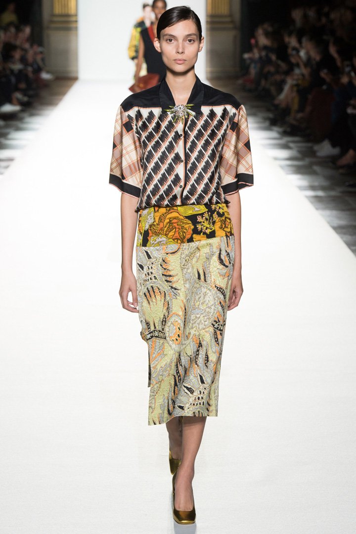 Dries Van Noten 2025巴黎时装周时装秀