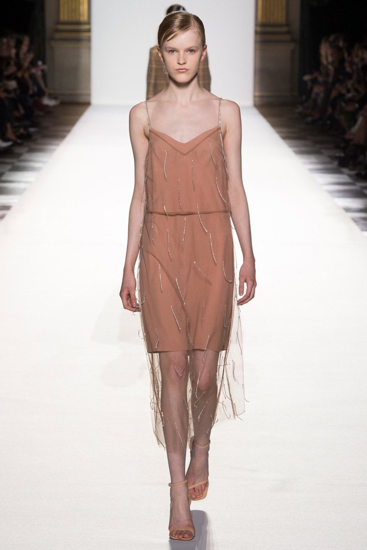 Dries Van Noten 2025巴黎时装周时装秀