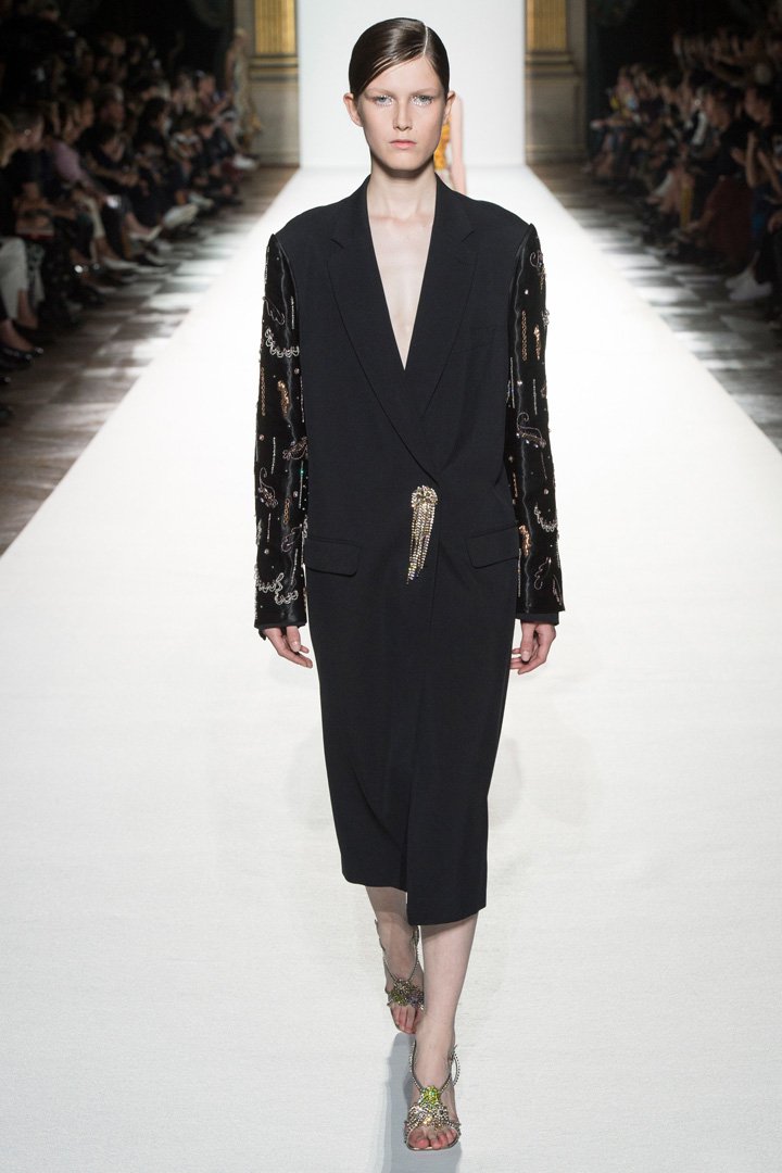 Dries Van Noten 2025巴黎时装周时装秀