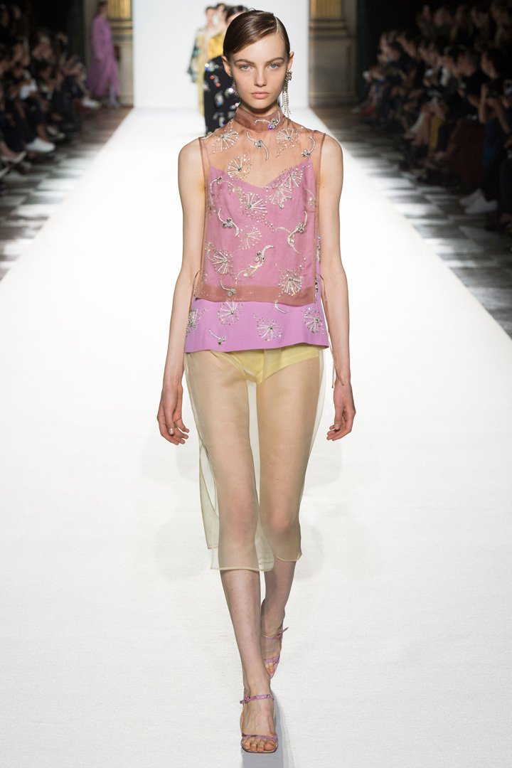 Dries Van Noten 2025巴黎时装周时装秀