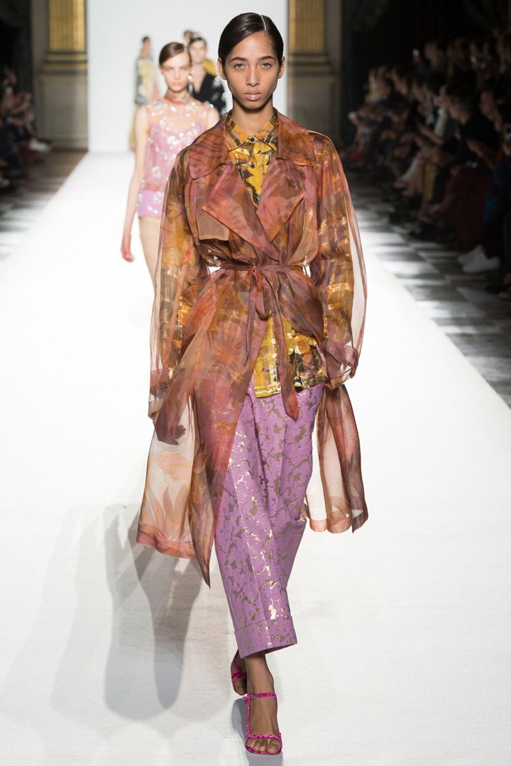 Dries Van Noten 2025巴黎时装周时装秀