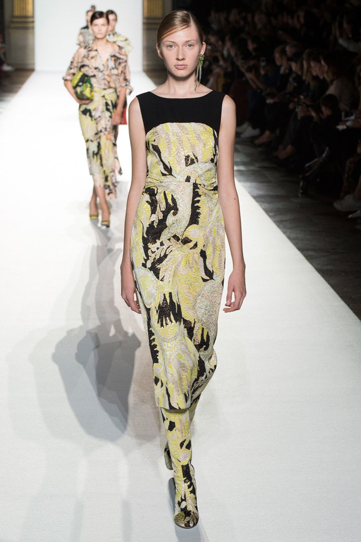 Dries Van Noten 2025巴黎时装周时装秀