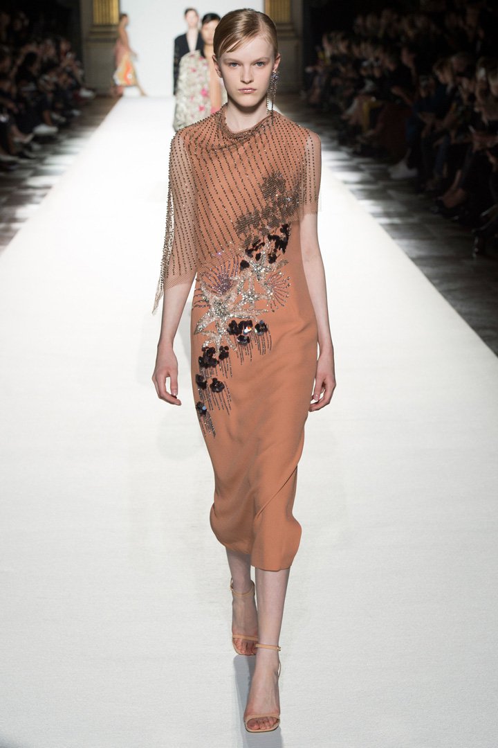 Dries Van Noten 2025巴黎时装周时装秀