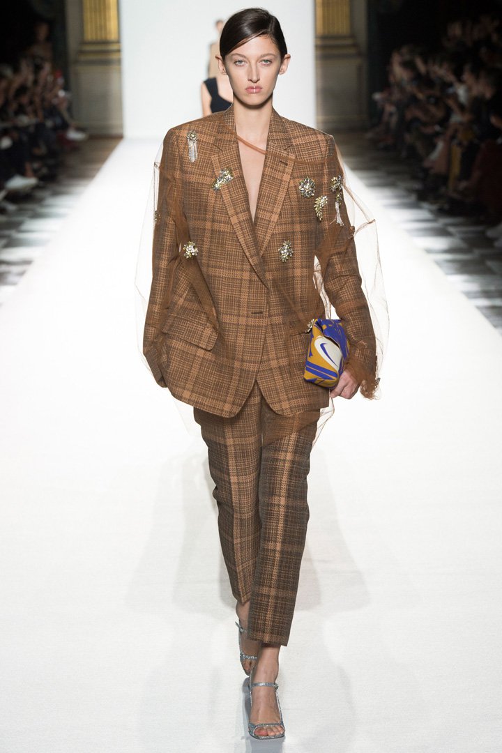Dries Van Noten 2025巴黎时装周时装秀