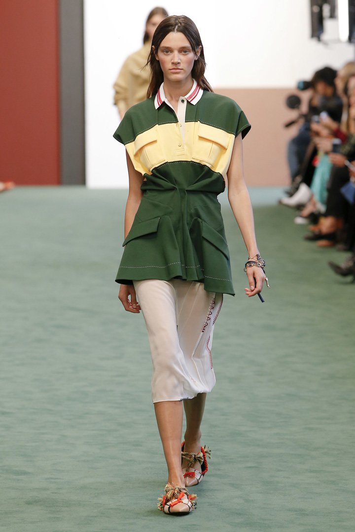 Carven（卡纷）2025巴黎时装周时装秀