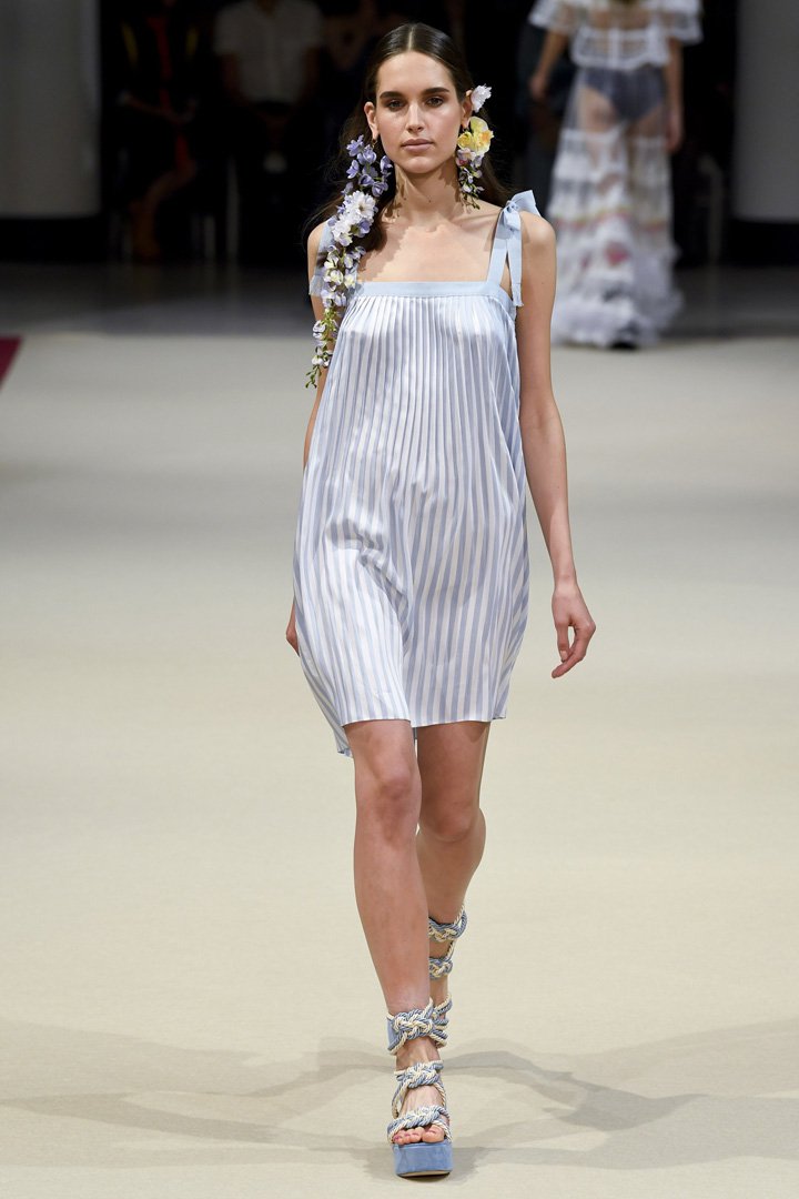 Alexis Mabille 2025巴黎时装周时装秀