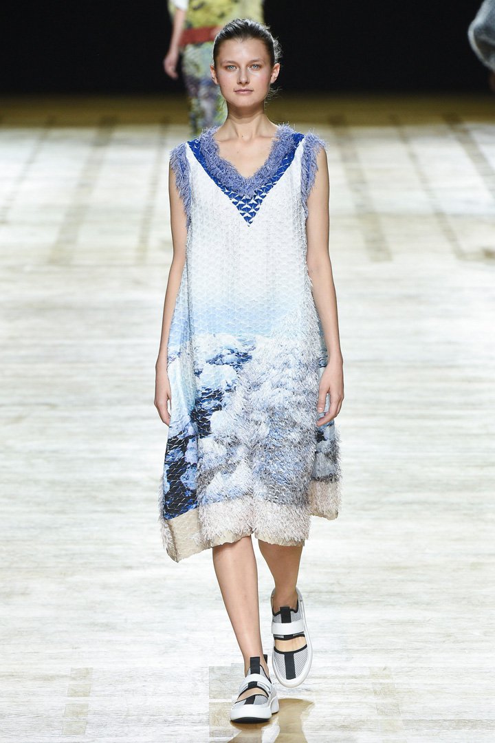 Issey Miyake（三宅一生）2025巴黎时装周时装秀