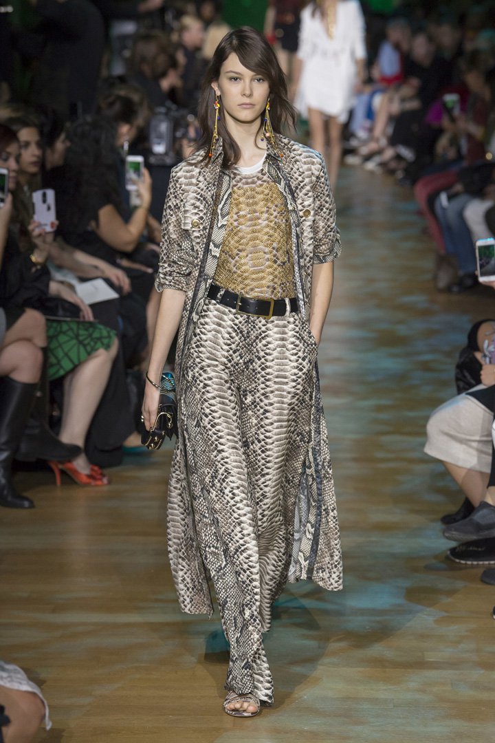Elie Saab 2025巴黎时装周时装秀