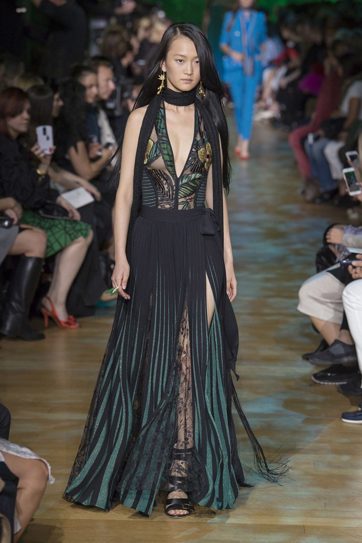 Elie Saab 2025巴黎时装周时装秀