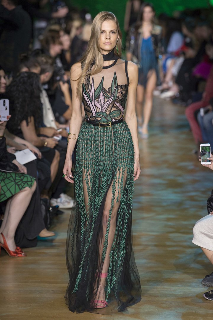 Elie Saab 2025巴黎时装周时装秀
