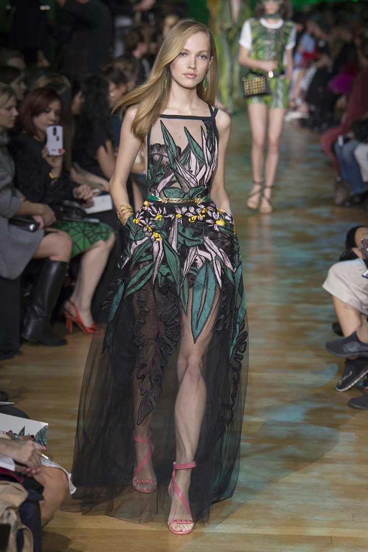 Elie Saab 2025巴黎时装周时装秀