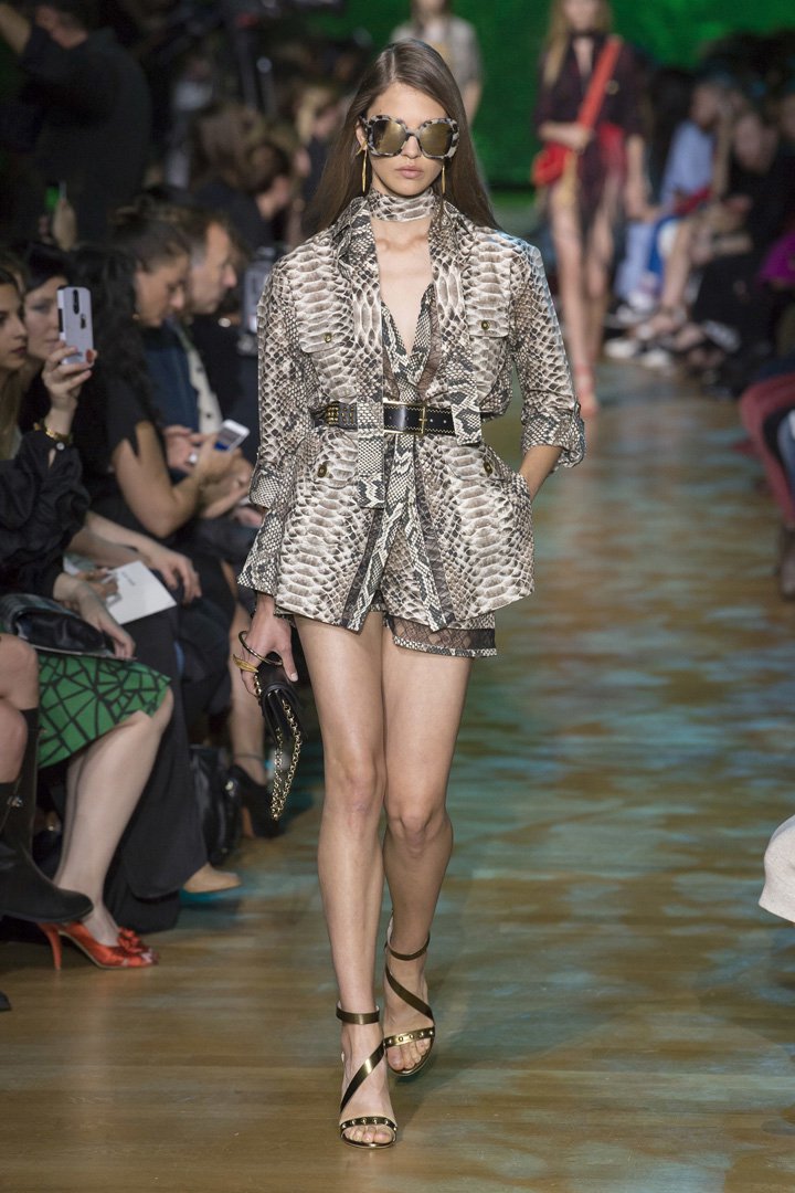 Elie Saab 2025巴黎时装周时装秀