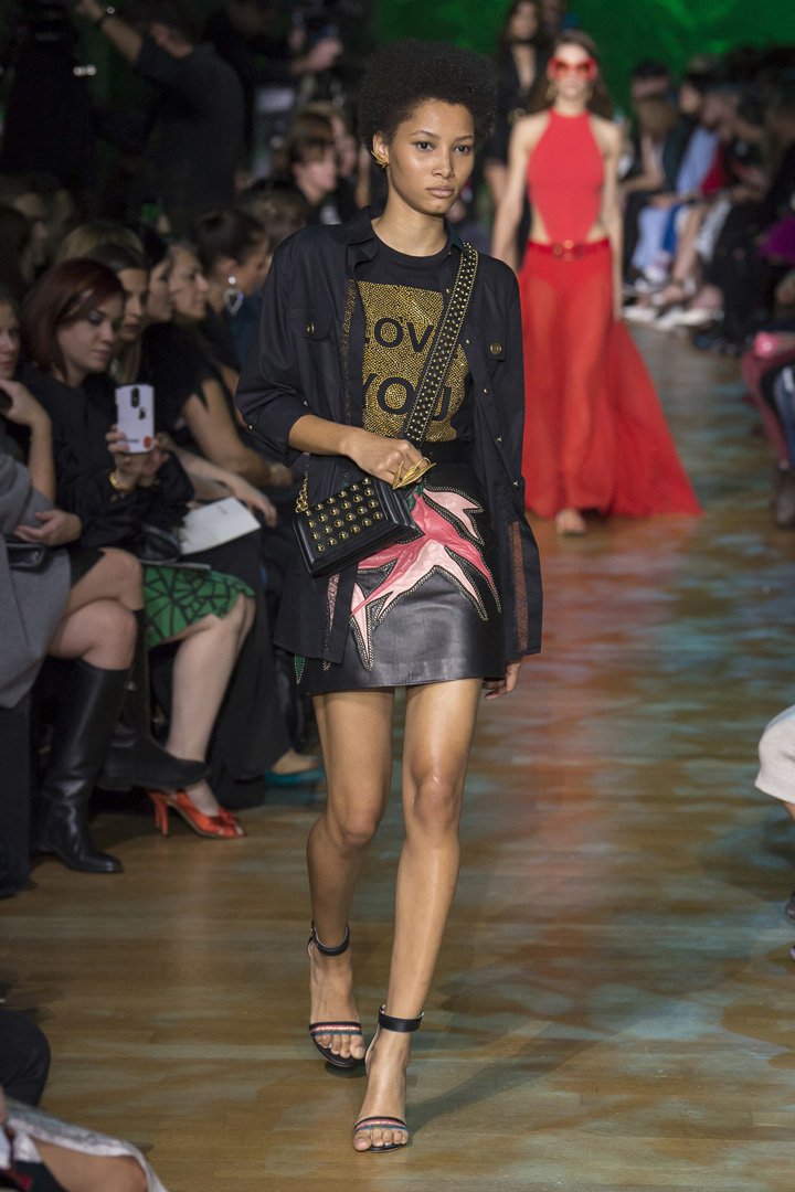 Elie Saab 2025巴黎时装周时装秀