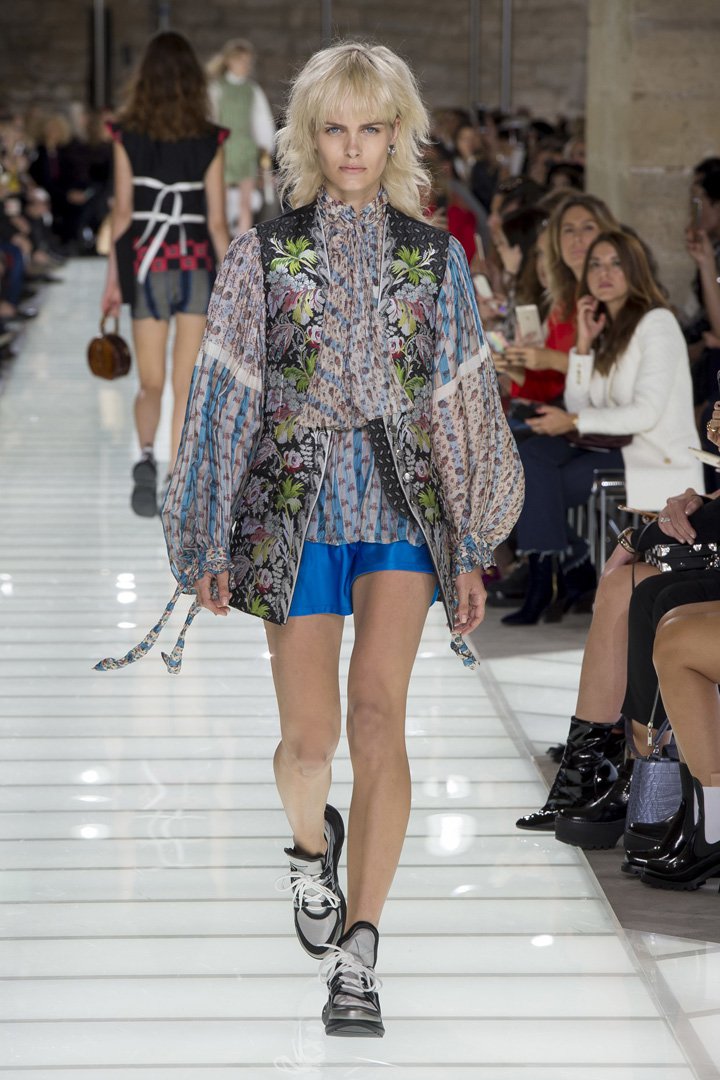 Louis Vuitton（路易威登）2025巴黎时装周时装秀