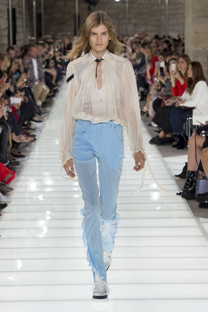 Louis Vuitton（路易威登）2025巴黎时装周时装秀