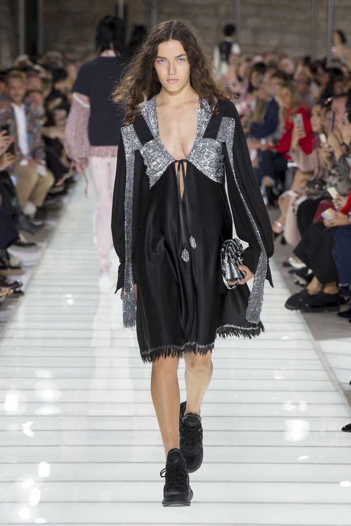 Louis Vuitton（路易威登）2025巴黎时装周时装秀