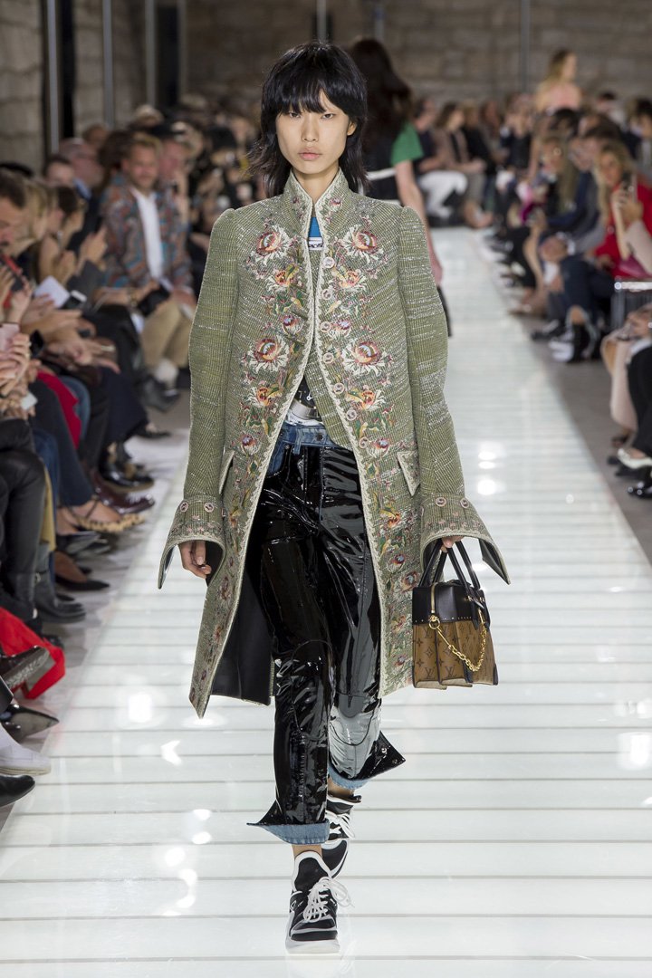 Louis Vuitton（路易威登）2025巴黎时装周时装秀