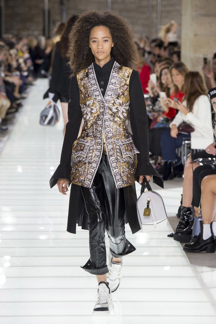 Louis Vuitton（路易威登）2025巴黎时装周时装秀