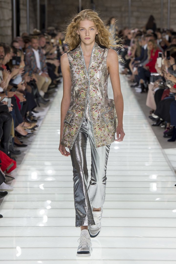 Louis Vuitton（路易威登）2025巴黎时装周时装秀