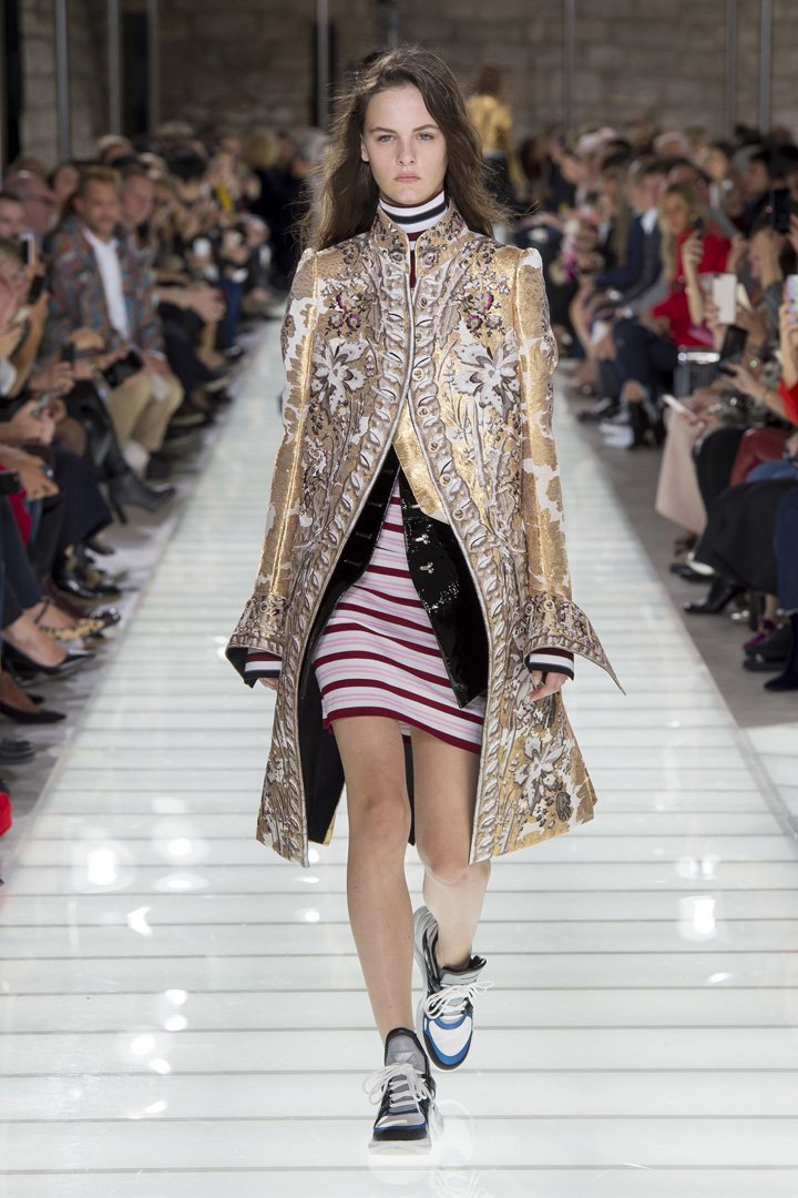 Louis Vuitton（路易威登）2025巴黎时装周时装秀