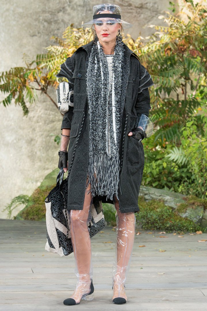 Chanel（香奈儿）2025巴黎时装周时装秀