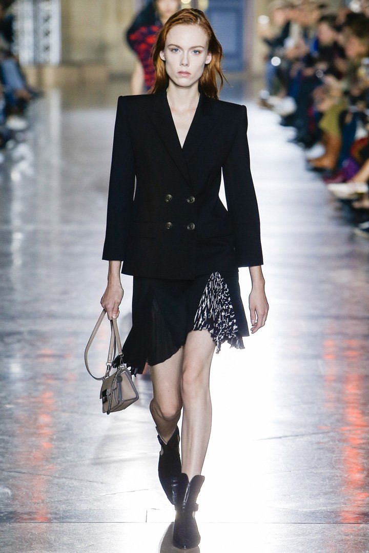 Givenchy（纪梵希）2025巴黎时装周时装秀