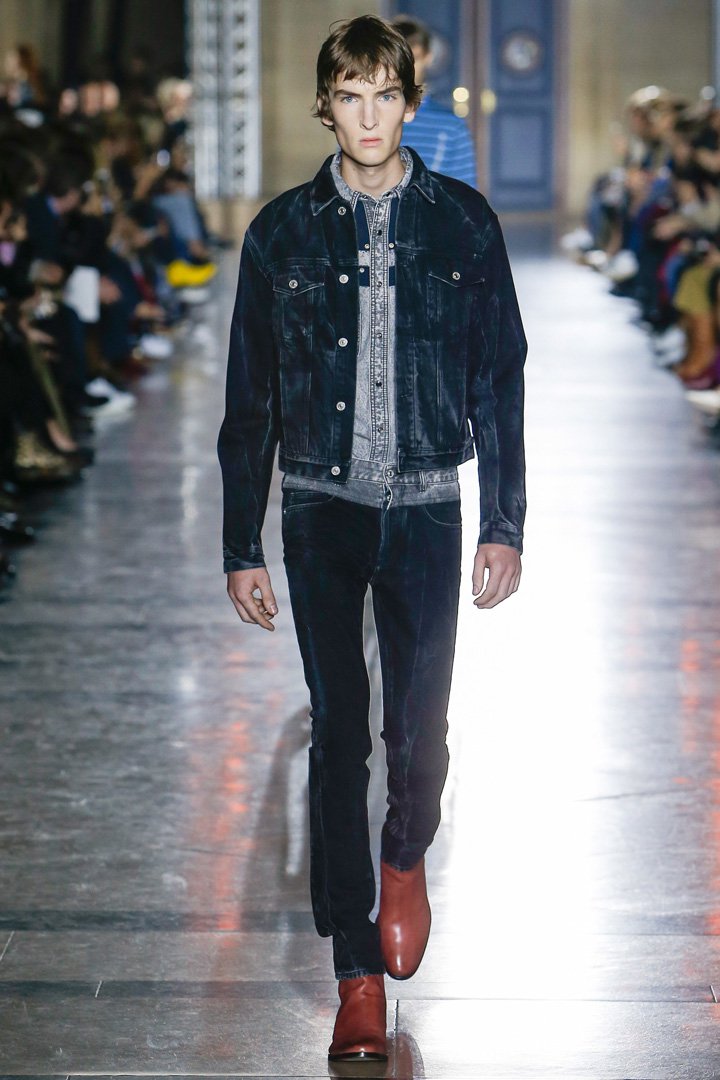 Givenchy（纪梵希）2025巴黎时装周时装秀