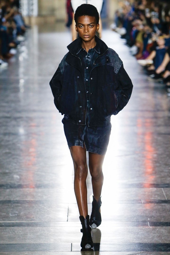 Givenchy（纪梵希）2025巴黎时装周时装秀