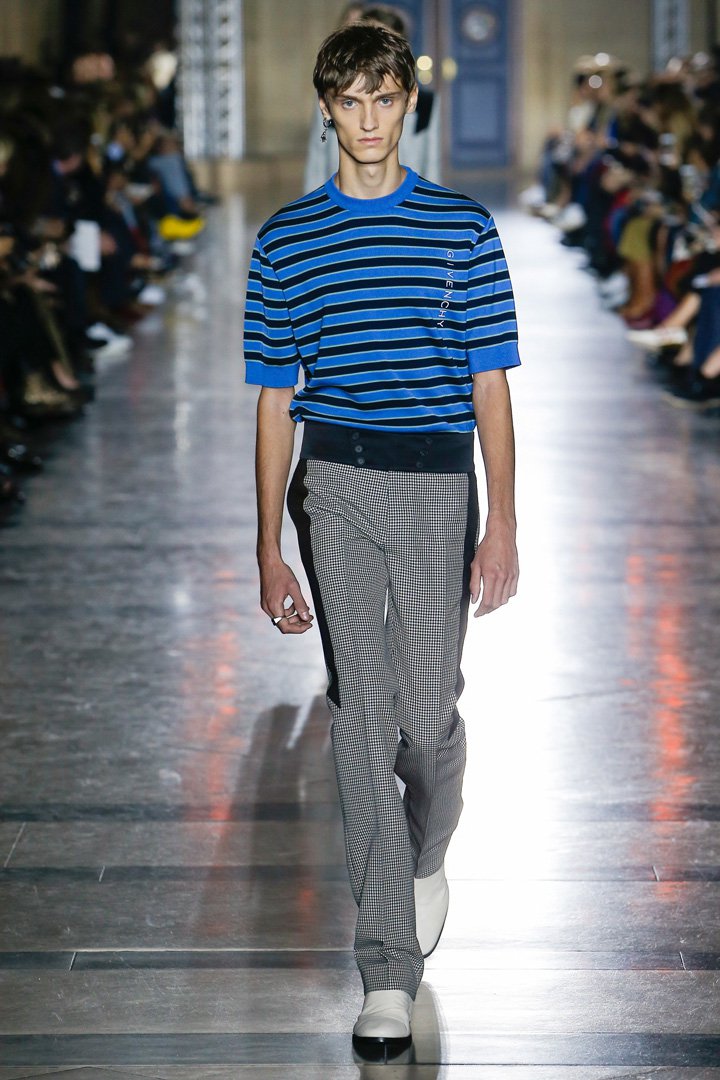 Givenchy（纪梵希）2025巴黎时装周时装秀