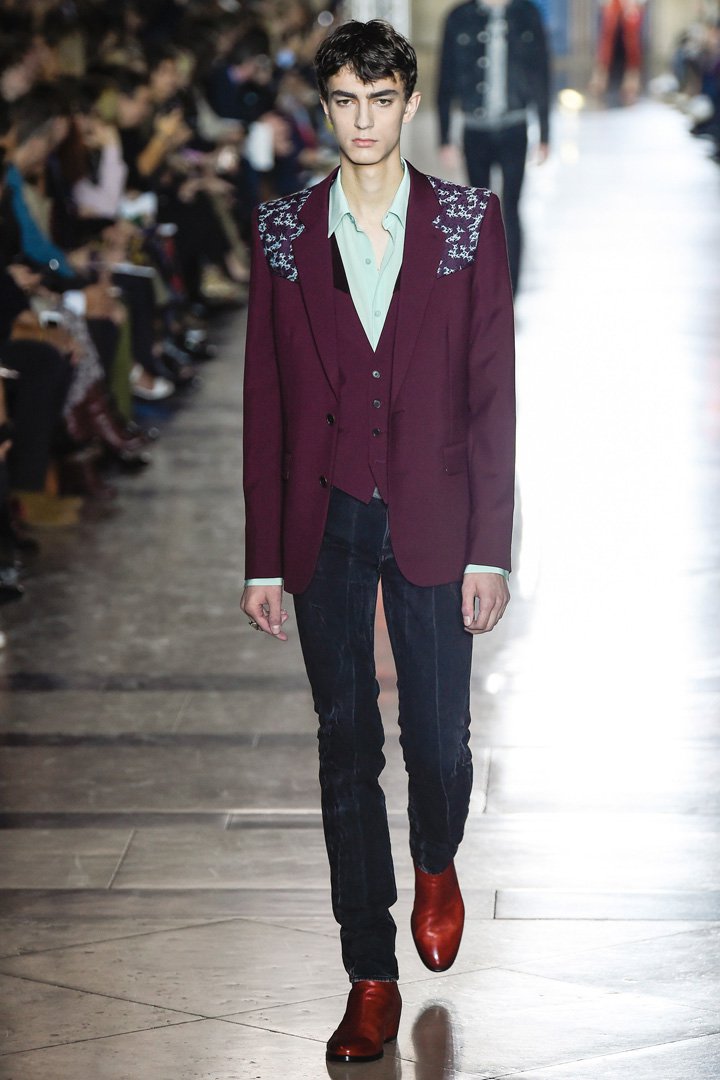 Givenchy（纪梵希）2025巴黎时装周时装秀