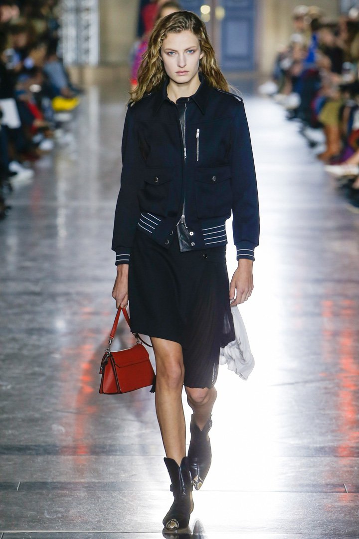 Givenchy（纪梵希）2025巴黎时装周时装秀
