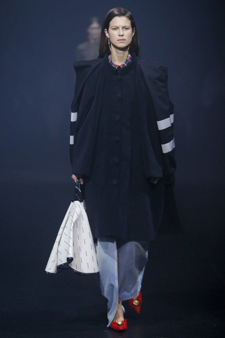 Balenciaga（巴黎世家）2025巴黎时装周时装秀