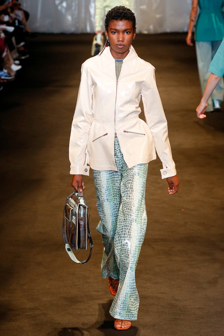 Acne Studios（艾克妮）2025巴黎时装周时装秀