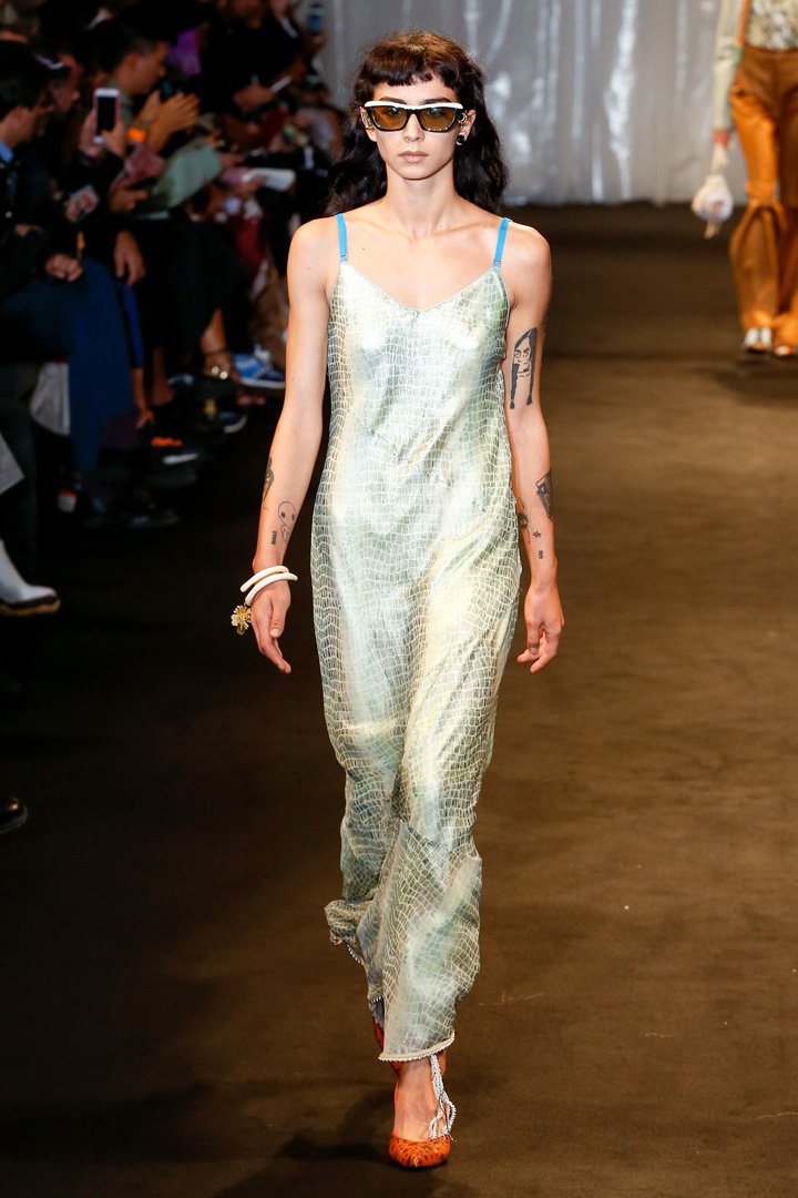 Acne Studios（艾克妮）2025巴黎时装周时装秀