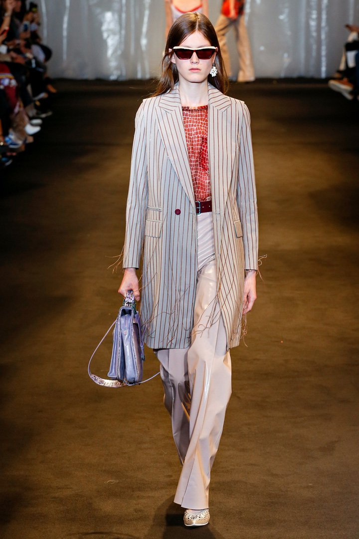 Acne Studios（艾克妮）2025巴黎时装周时装秀