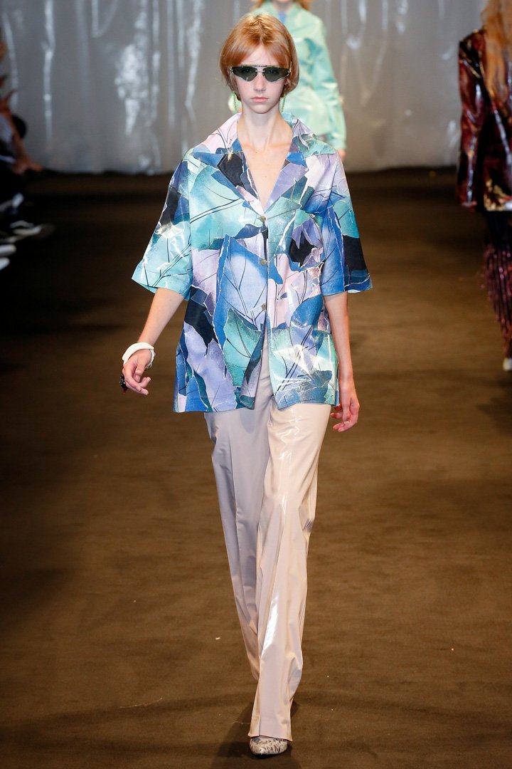 Acne Studios（艾克妮）2025巴黎时装周时装秀