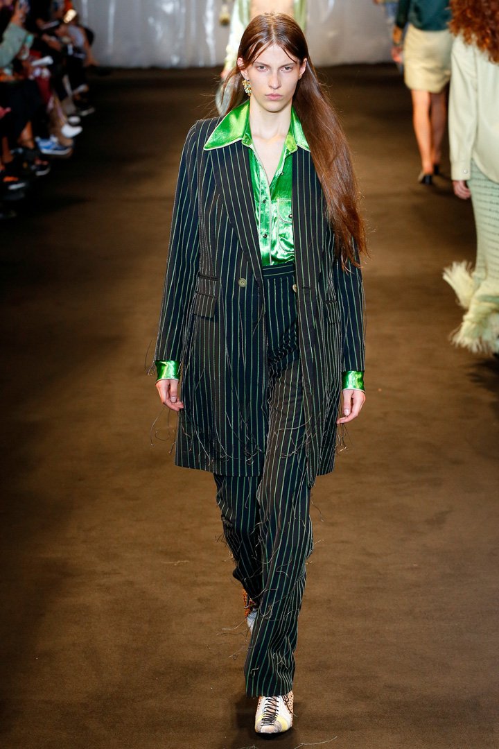 Acne Studios（艾克妮）2025巴黎时装周时装秀