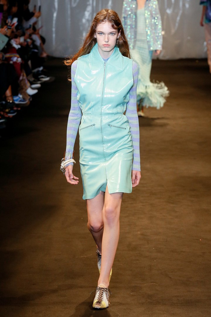 Acne Studios（艾克妮）2025巴黎时装周时装秀