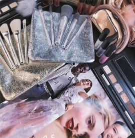 mac2025圣诞限量口红 blingbling的雪花系列