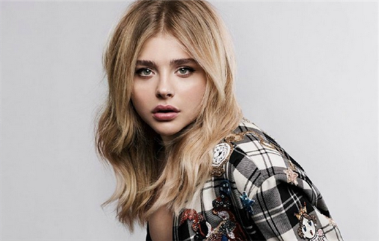 膨体隆鼻可以洗头吗 植入膨体后最好7天拆线后洗头