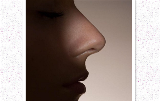 鼻头缩小增生怎么办 增生水肿期和非水肿期处理情况不同