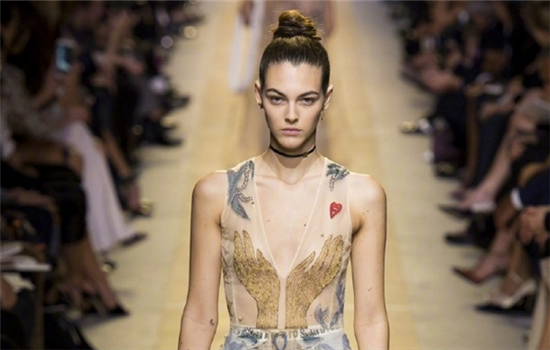 达拉斯隆鼻用什么材料 最提倡使用的还是自体软骨