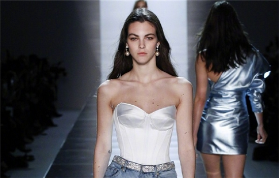 达拉斯隆鼻用什么材料 最提倡使用的还是自体软骨