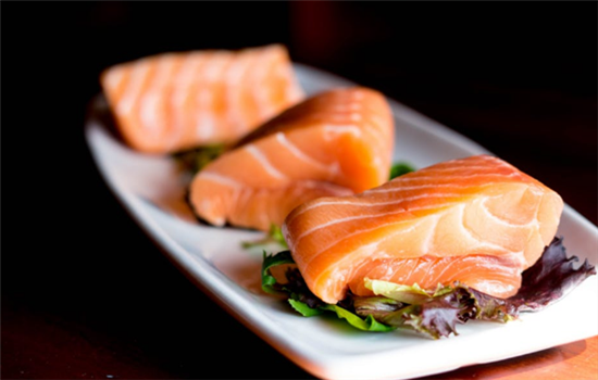 切眉后吃什么恢复的快 这6种食物切眉后一定要吃