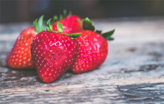 全切双眼皮吃什么最好 最好不要错过的6种食物