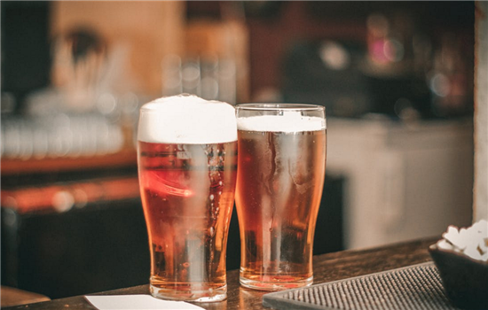 全切双眼皮多久能喝酒 术后喝酒竟会这样你还敢喝吗