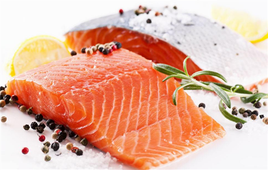 全切双眼皮可以吃鱼吗 告诉你吃那一种鱼对伤口最好