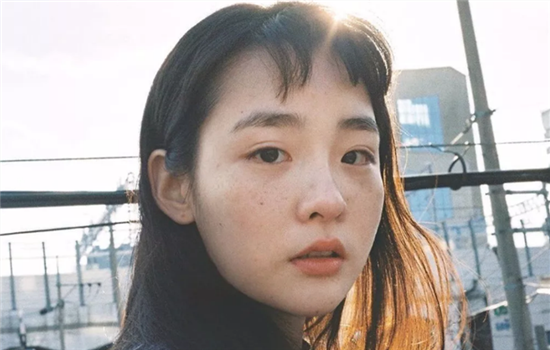 全切双眼皮老了会怎样 你可能不敢直视老了之后的自己