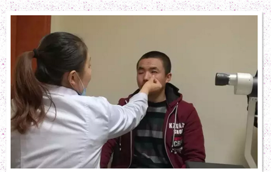 眼睑下垂是什么病 眼睑下垂的这些表现你要了解