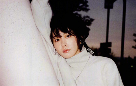 眼睑下垂是什么病 眼睑下垂的这些表现你要了解